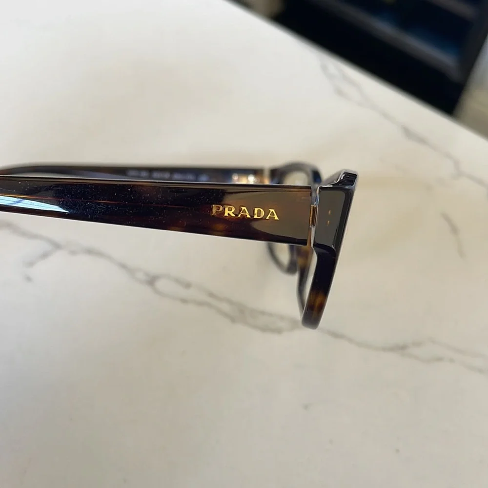 Prada frames. - Picture 2 of 3
